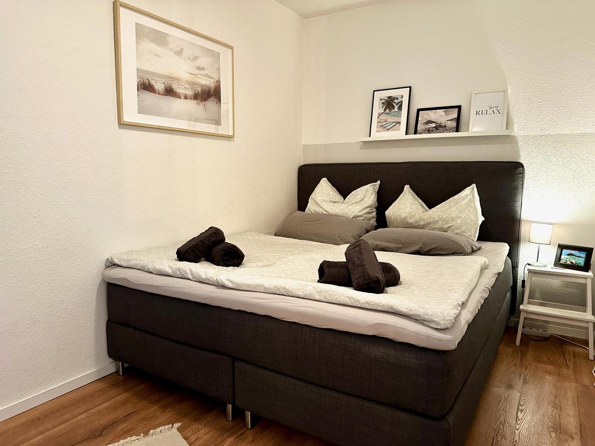 מגדבורג Geraeumiges 2R City-Apartment Uninaehe Mit Tv Streaming, Terrasse מראה חיצוני תמונה